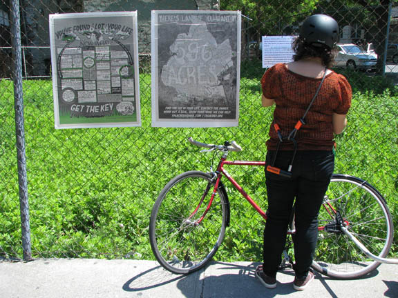 Wednesday, June 20, 7 – 9pm
In conjunction with Flux Factory’s June exhibition Bionic Garden, we’ll present Reclaiming Vacant Land for Community Use with Paula Z. Segal of 596 Acres. The 596 Acres project focuses on identifying vacant City-owned property and working with communities on coalition building, political action, and ultimately, influencing the City to turn over control of this property for use as gardens and open spaces.